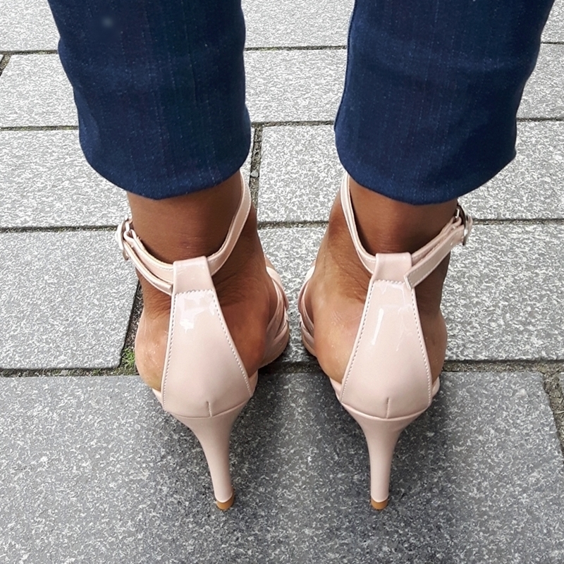 Kleine Maat Nude Open Schoenen Met Bandjes En Naaldhak Silhouette Hoge Hakken