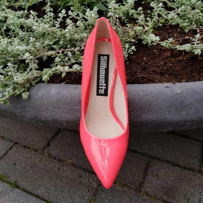 Neon roze pumps met stevige naaldhak Roze pumps 11cm hak