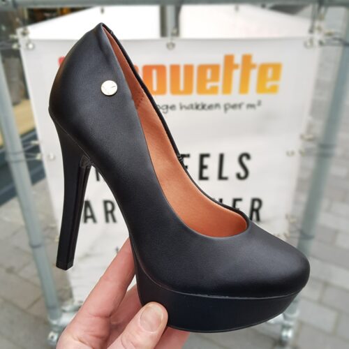 Pumps met ronde neus plateau en hoge hak in zwart leer look | Vegan leren pumps met hak | Silhouette