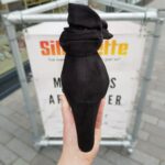2775-10-053 – Zwarte sandalen met lange veters en blokhakken Zwarte blokhakken met lange wikkelbanden (1)