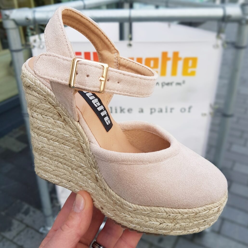 Nude Espadrilles In Kleine Maten Met Sleehak Maat 31 34