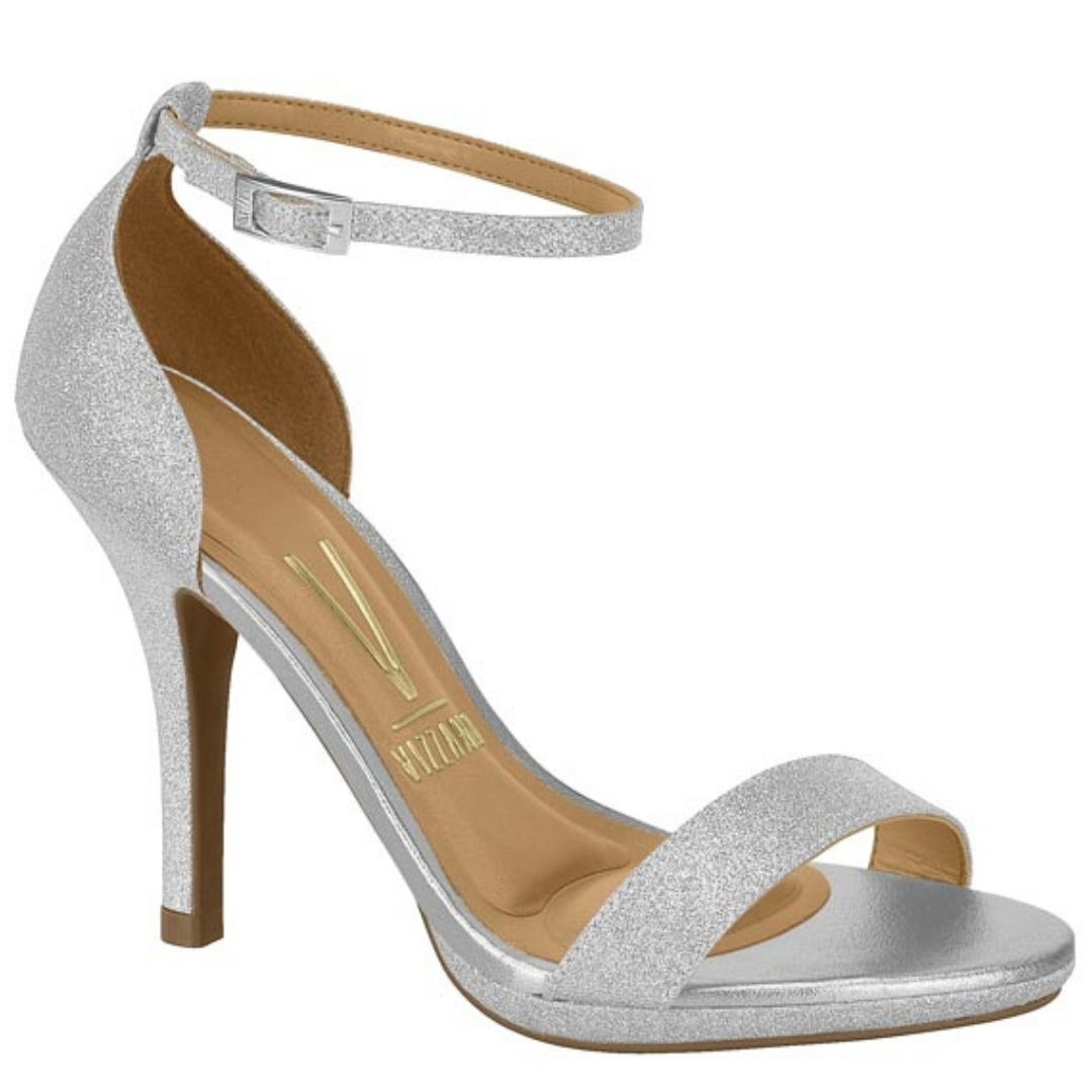 Sandaaltjes met hak en enkelbandje in zilver glitter | Zilveren Vizzano-sandaaltjes met naaldhak