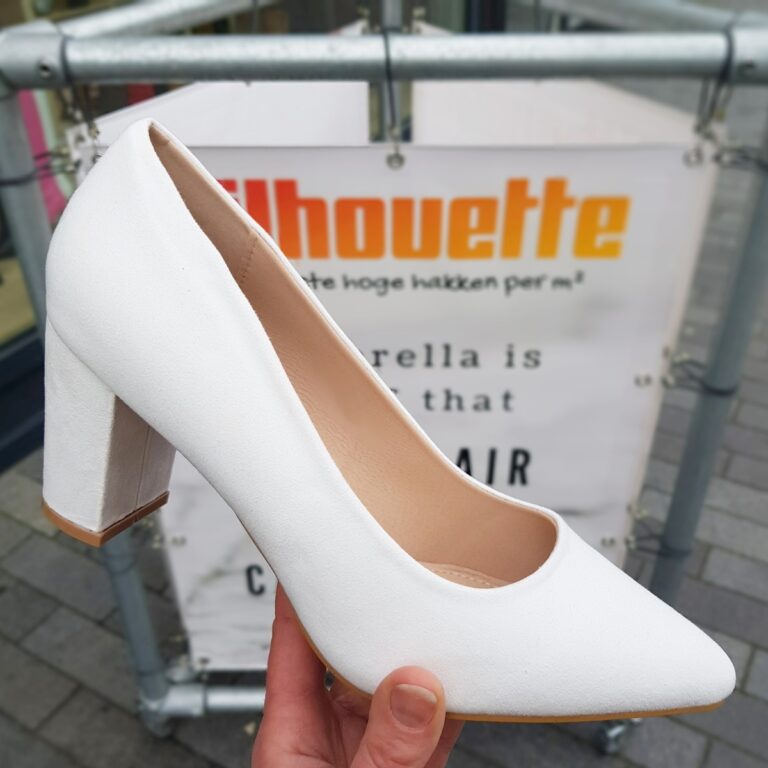 Witte pumps met blokhak in grote maten Maat 4144