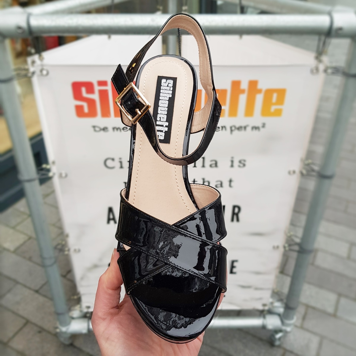 Zwarte sandalen met blokhak in grote maat | Silhouette