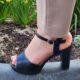 Zwarte open hakken met band over de voet | Zwarte blokhak sandalen met open teen