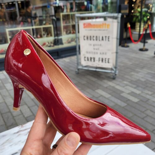 Bordeauxrode pumps met lage naaldhak | Wijnrode pumps met 7 cm hak