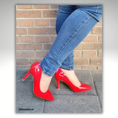 Rode lak pumps met bredere naaldhak | Rode lakpumps met hak van 9 cm