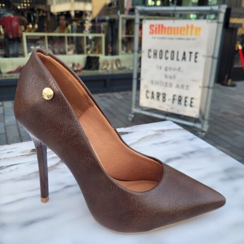 Donkerbruine pumps met hoge naaldhak van Vizzano | Donkerbruine pumps met 10 cm hak