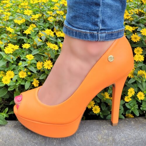 Oranje pumps met open teen en plateau | Oranje hoge hakken met plateau