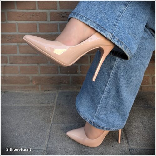 Nudekleurige hoge hakken | Silhouette