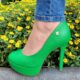 Groene pumps met ronde neus en hoge hak | Groene hoge hakken met ronde neus en plateau