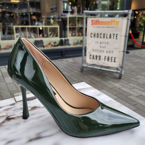 Groene pumps met 10 cm hak en v-uitsnijding | Groene dames pumps met hoge hakken