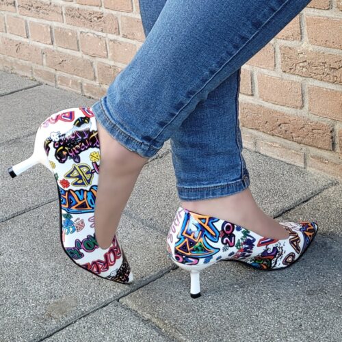Witte lage pumps met graffiti print | Witte pumps met gekleurde print