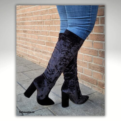 Zwarte velours laars met blokhak | Zwarte velvet laarzen met blokhak