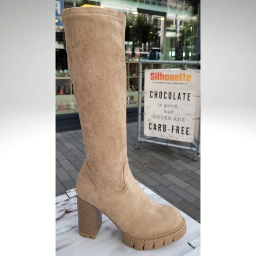 Beige laarzen voor dikke kuiten met blokhak | Beige elastische laarzen met blokhak