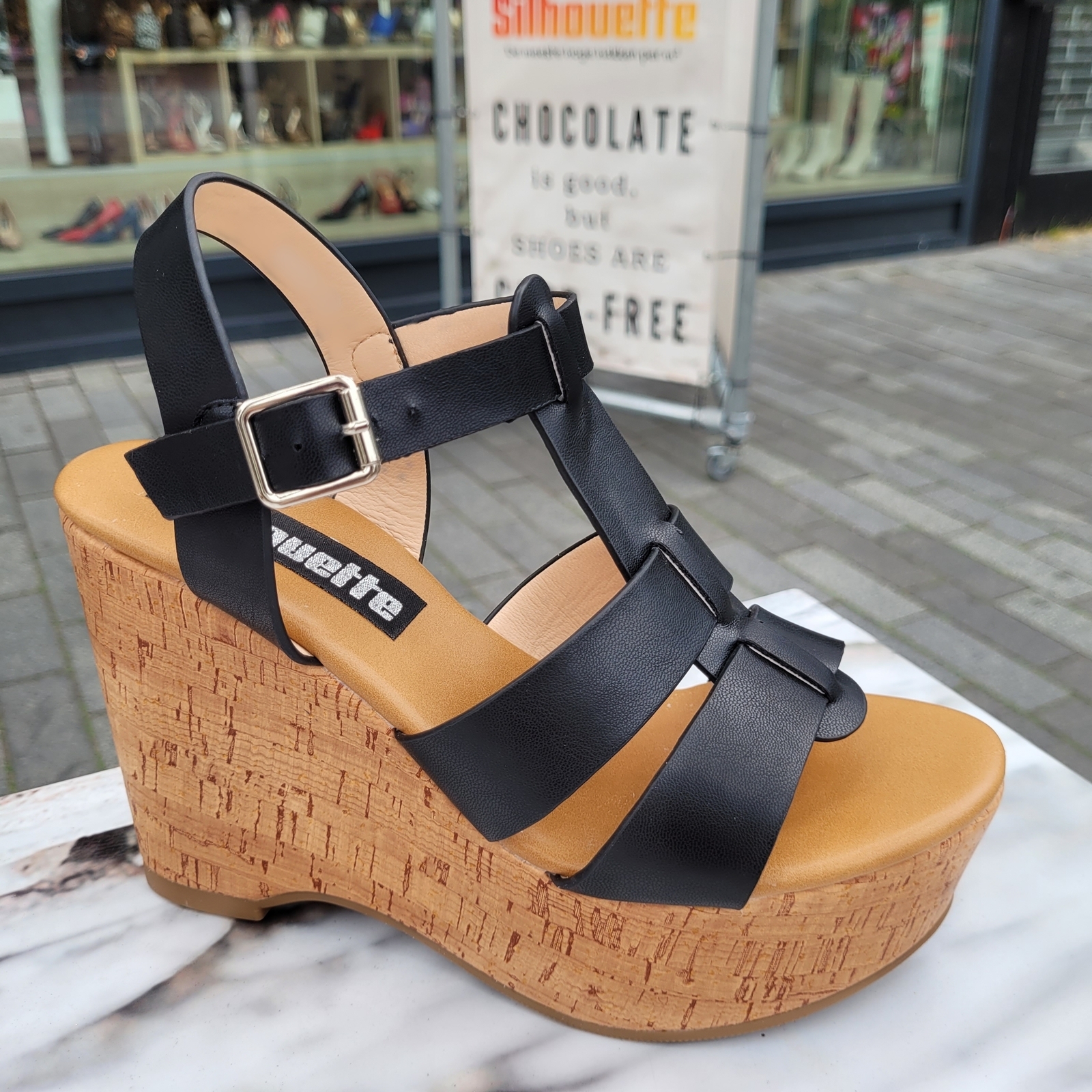 Zwarte hoge sleehakken met kurkzool | Zwarte gladiator sleehakken