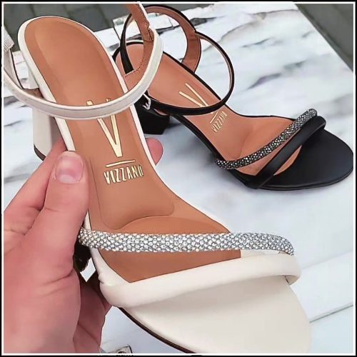 Sandaaltje met blokhak en glitters | Vizzano sandalen met glitters en lage blokhak