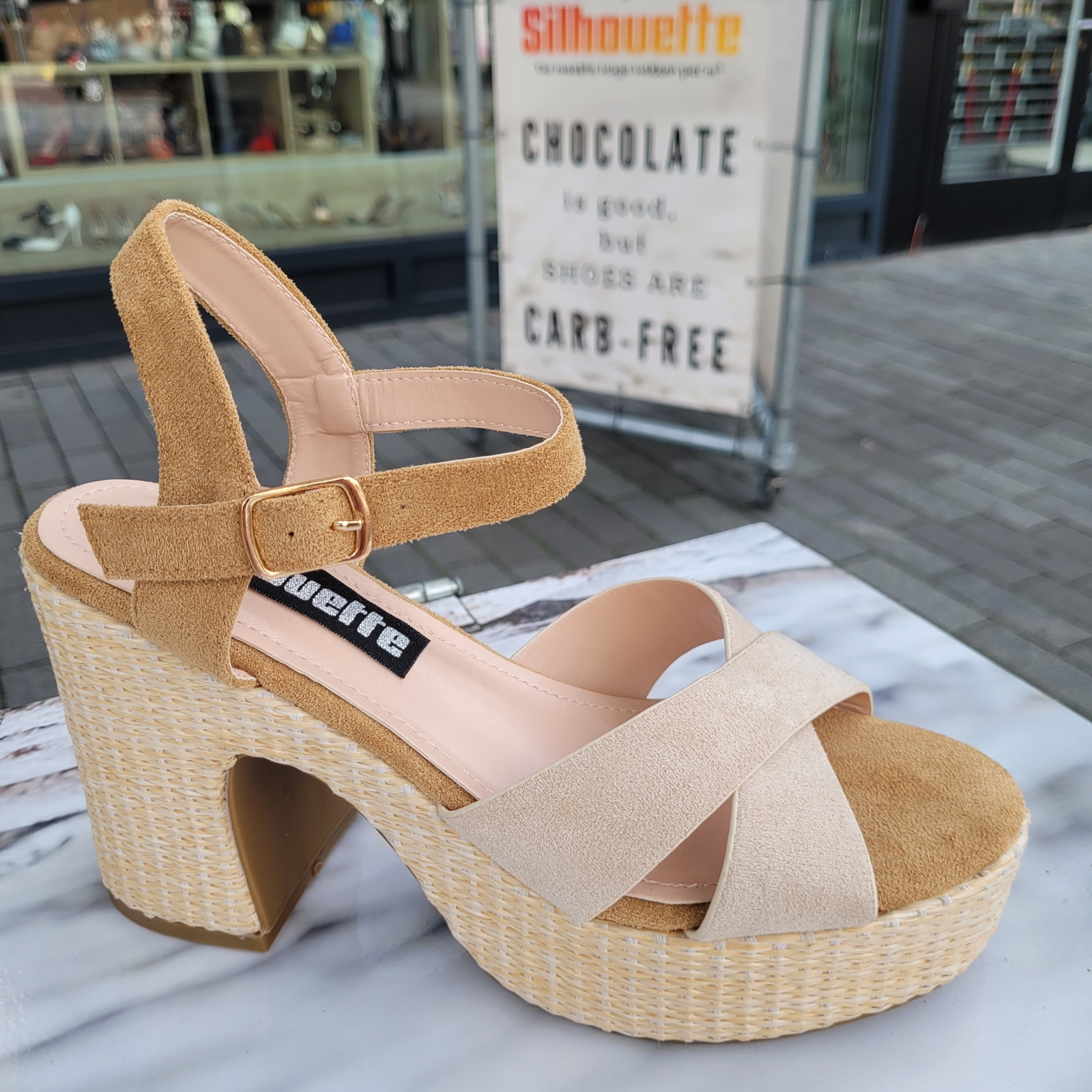 Elegante damessandalen met hak, zomersandalen, vismond