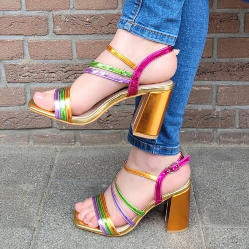 Sandalen met gekleurde bandjes en blokhak | Silhouette