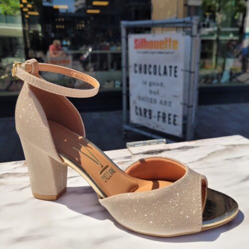 Sandaaltjes met hakje in goud glitter | Silhouette x Vizzano