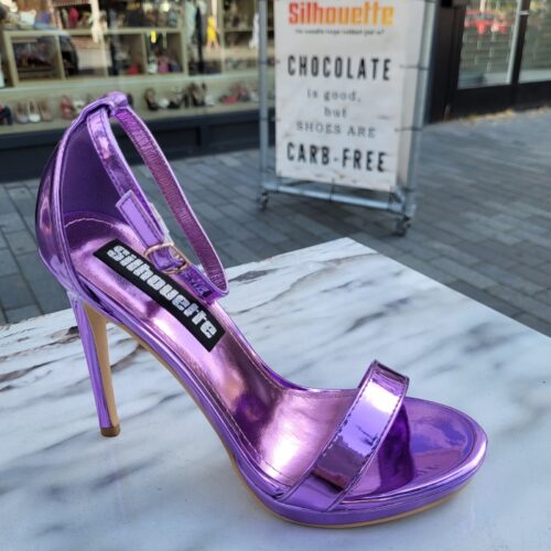 Shiny paarse sandalen met hoge hakken | Metallic lila paarse sandalen met hoge naaldhak