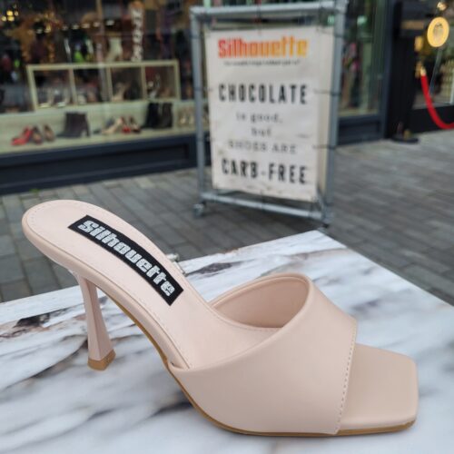 Beige slippers met hoge hakken | Silhouette